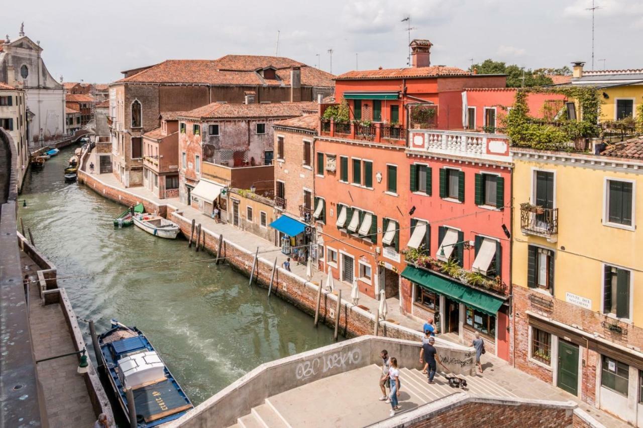 Carmini Canal View And Balcony With Lift Venise Extérieur photo