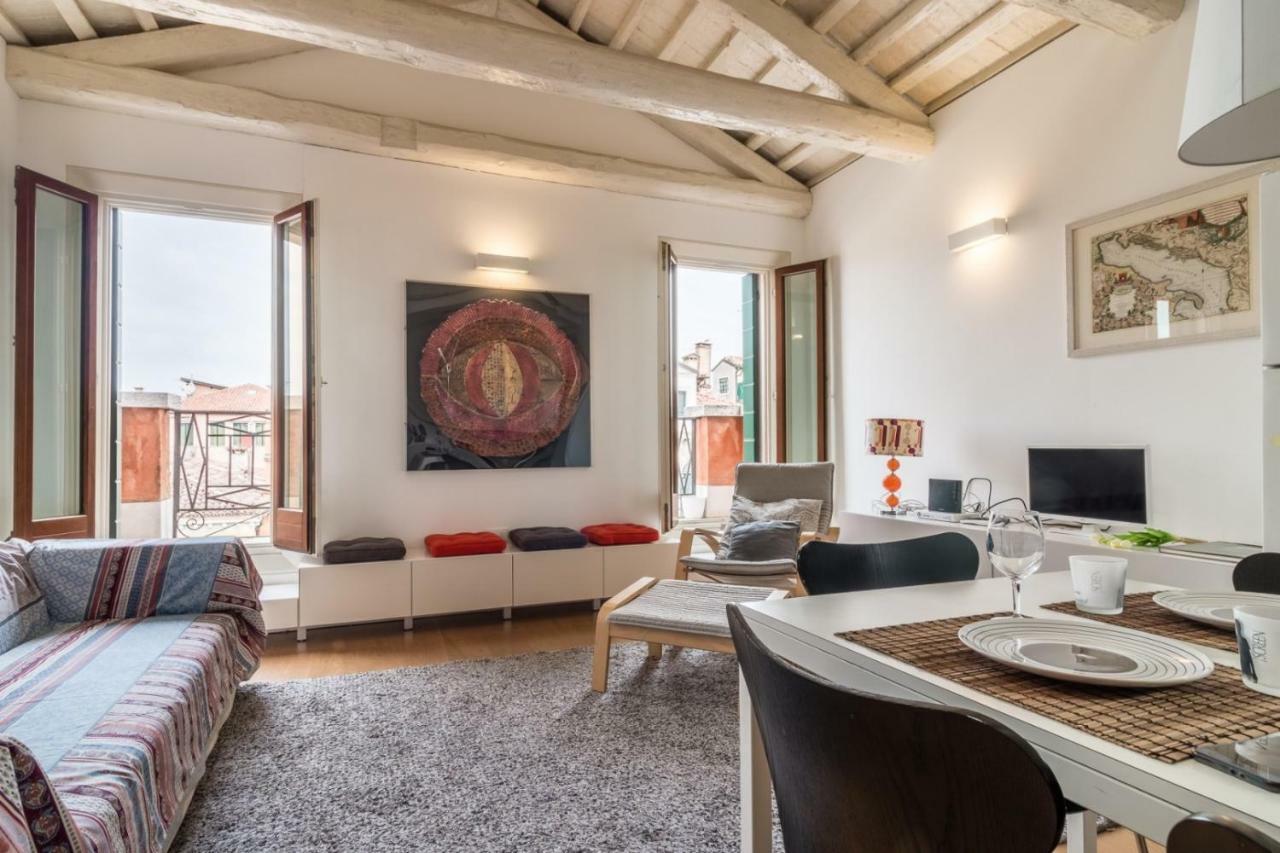 Carmini Canal View And Balcony With Lift Venise Extérieur photo