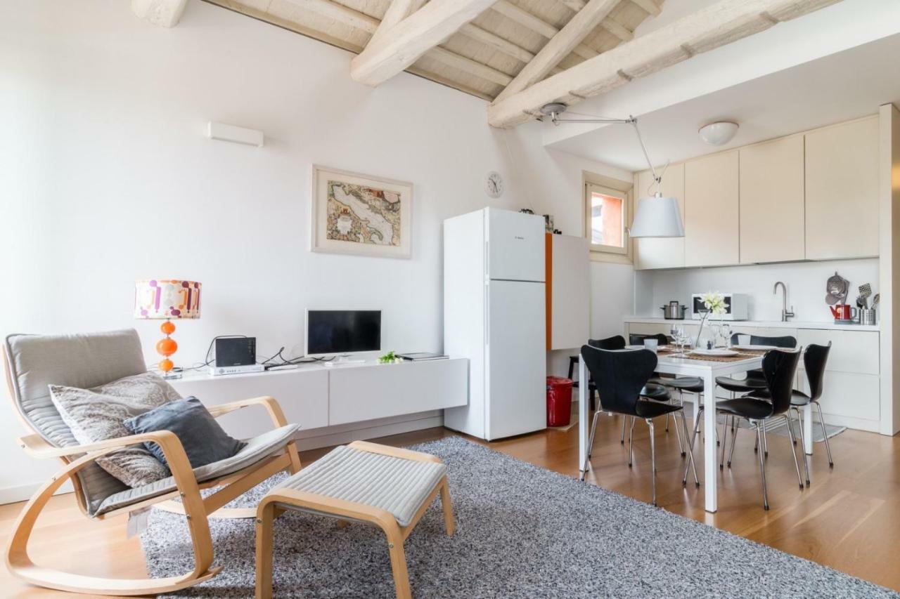Carmini Canal View And Balcony With Lift Venise Extérieur photo