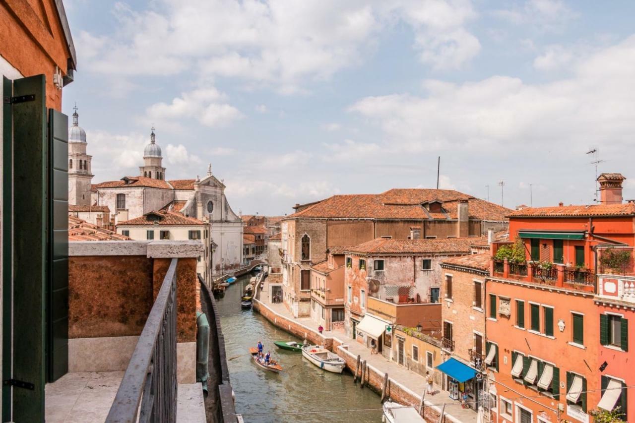 Carmini Canal View And Balcony With Lift Venise Extérieur photo